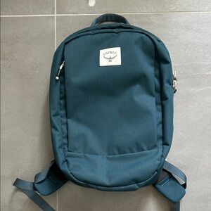 OSPREY Deep Teal small Arcane